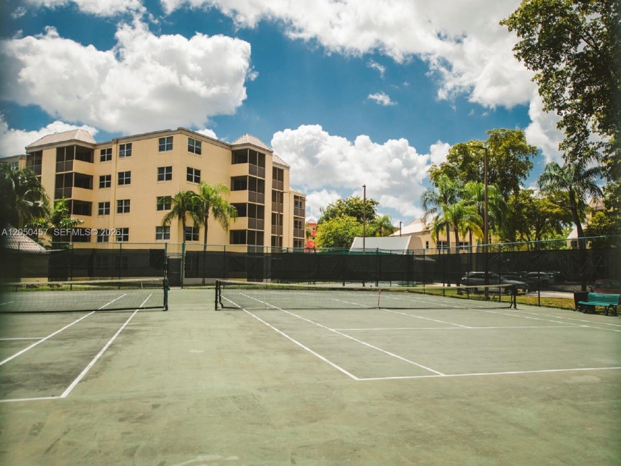 8373 Lake Dr , Unit 201, Doral, FL 33166 Photo