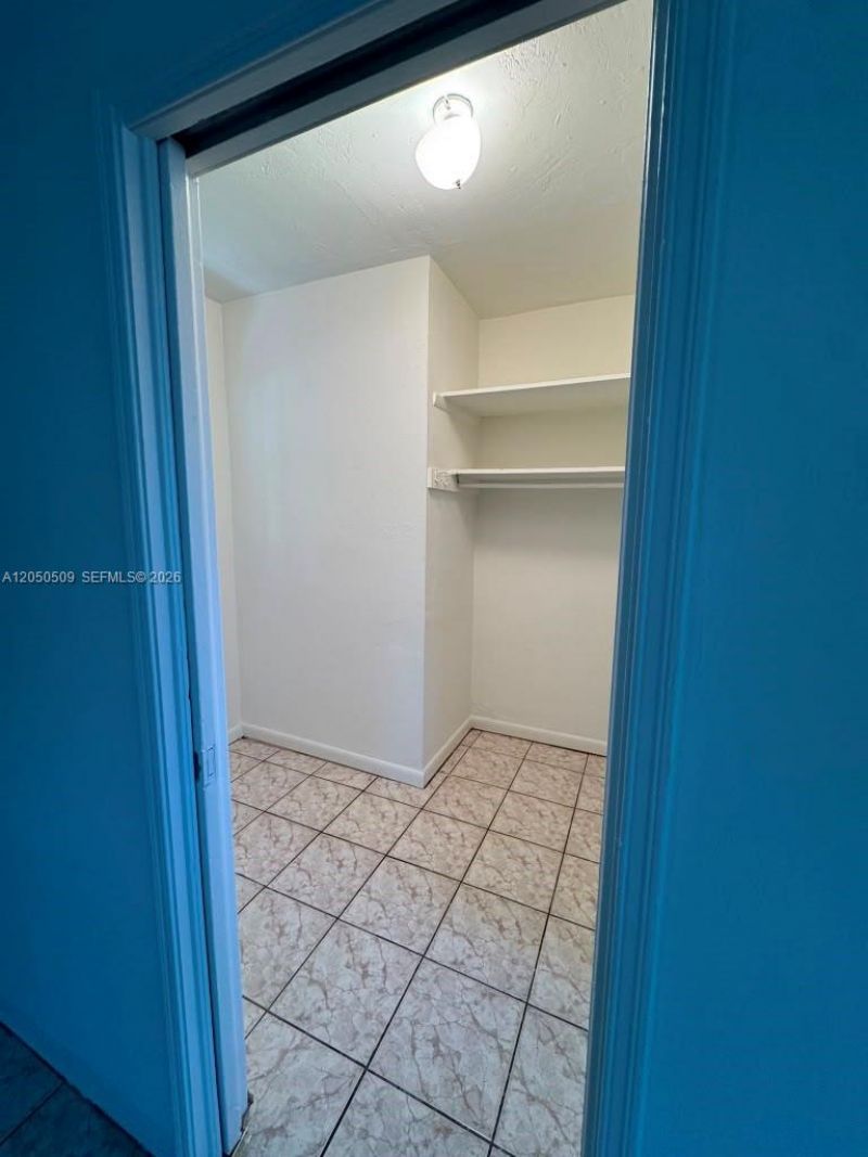 2499 SW 27th St , Unit 5, Miami, FL 33133 Photo