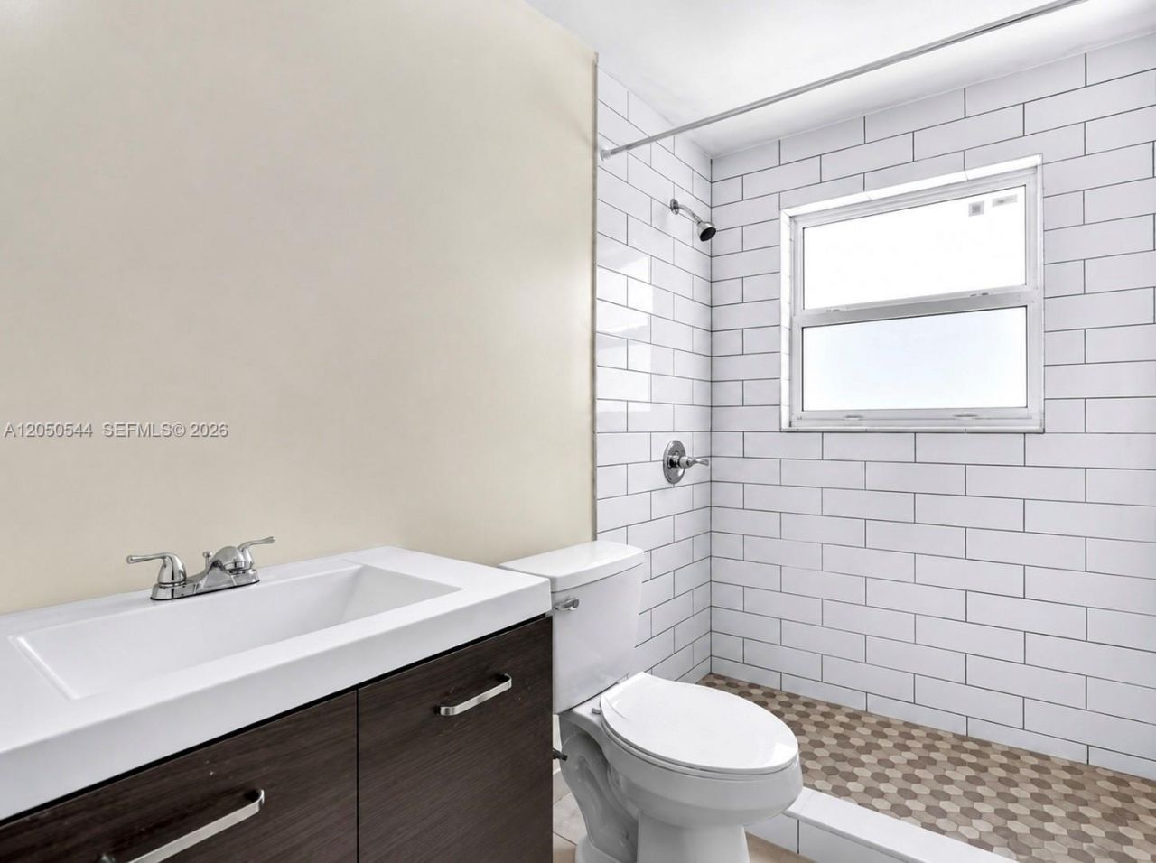 1245 W 24th St , Unit 219, Hialeah, FL 33010 Photo