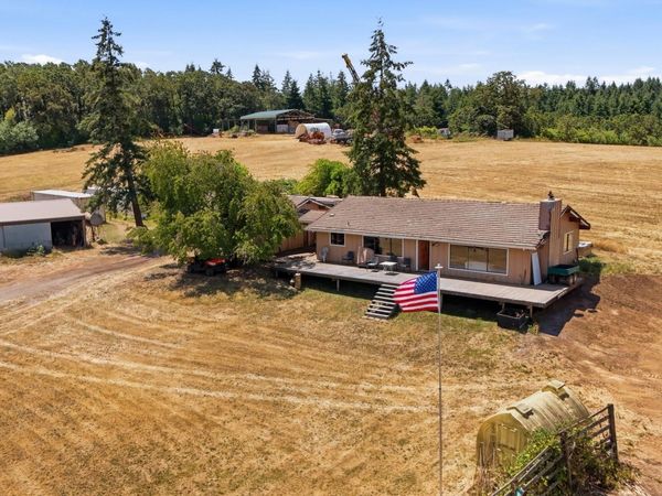 27181 S Frys Ln, Sheridan, OR 97378