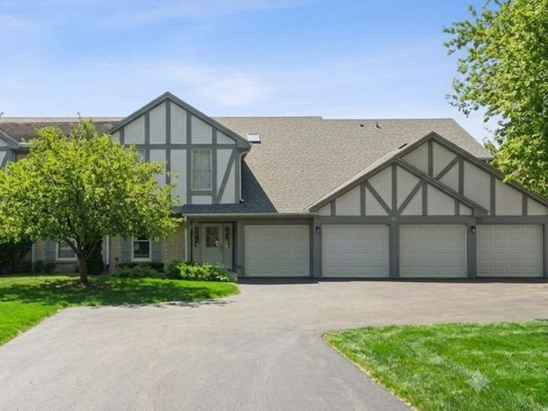 32 W FERN Court , Unit 215, Palatine, IL 60067