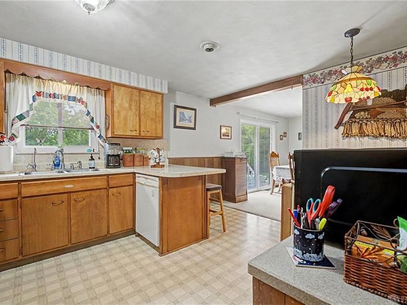 2307 Pine Knott Drive, Beavercreek, OH 45431 Photo 17