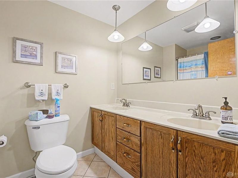 2307 Pine Knott Drive, Beavercreek, OH 45431 Photo 18