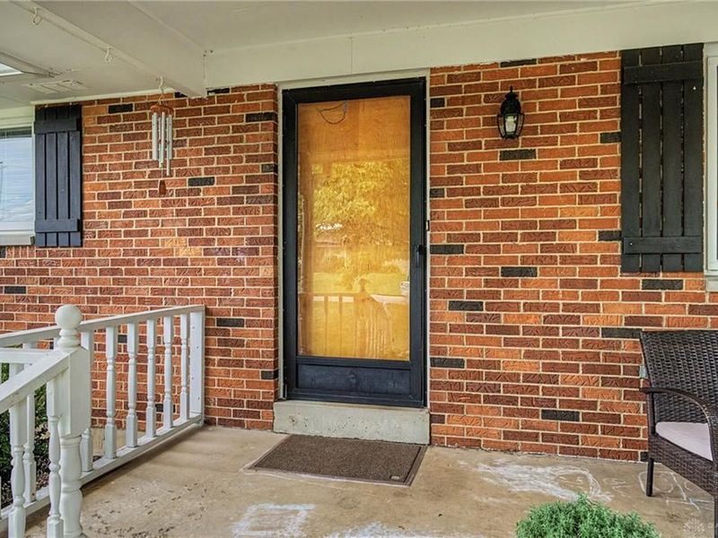 2307 Pine Knott Drive, Beavercreek, OH 45431 Photo 4