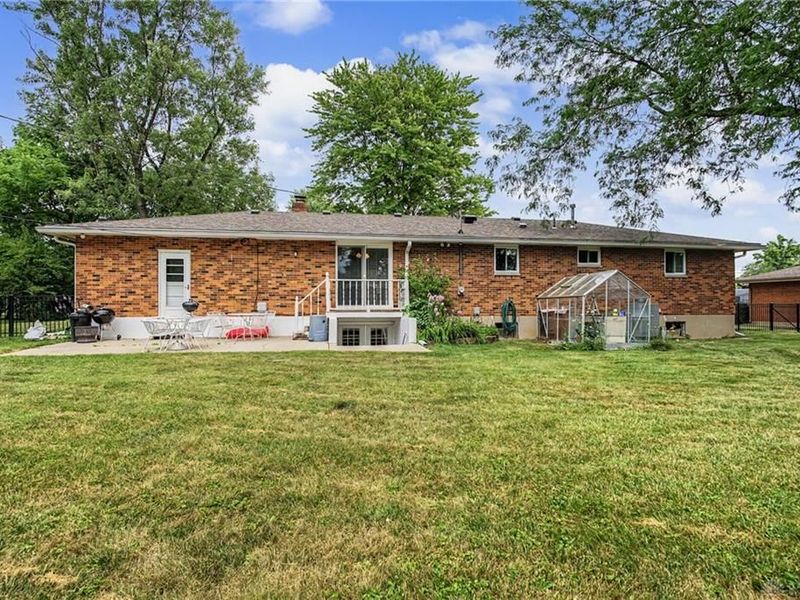 2307 Pine Knott Drive, Beavercreek, OH 45431 Photo 45