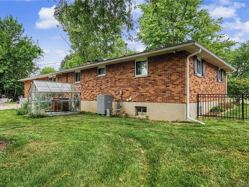2307 Pine Knott Drive, Beavercreek, OH 45431 Photo 49