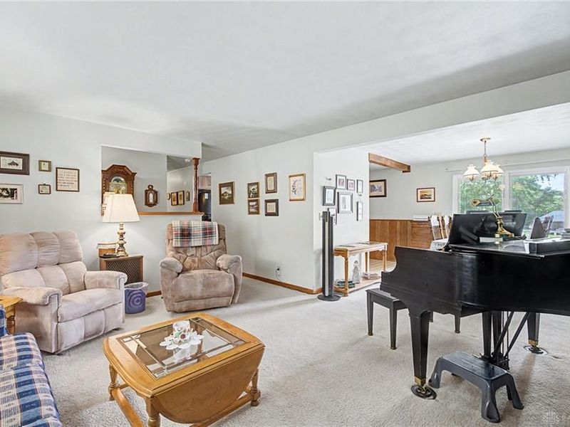 2307 Pine Knott Drive, Beavercreek, OH 45431 Photo 9
