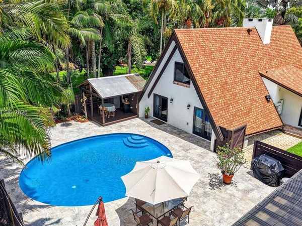 14551 SW 24th St, Davie, FL 33325