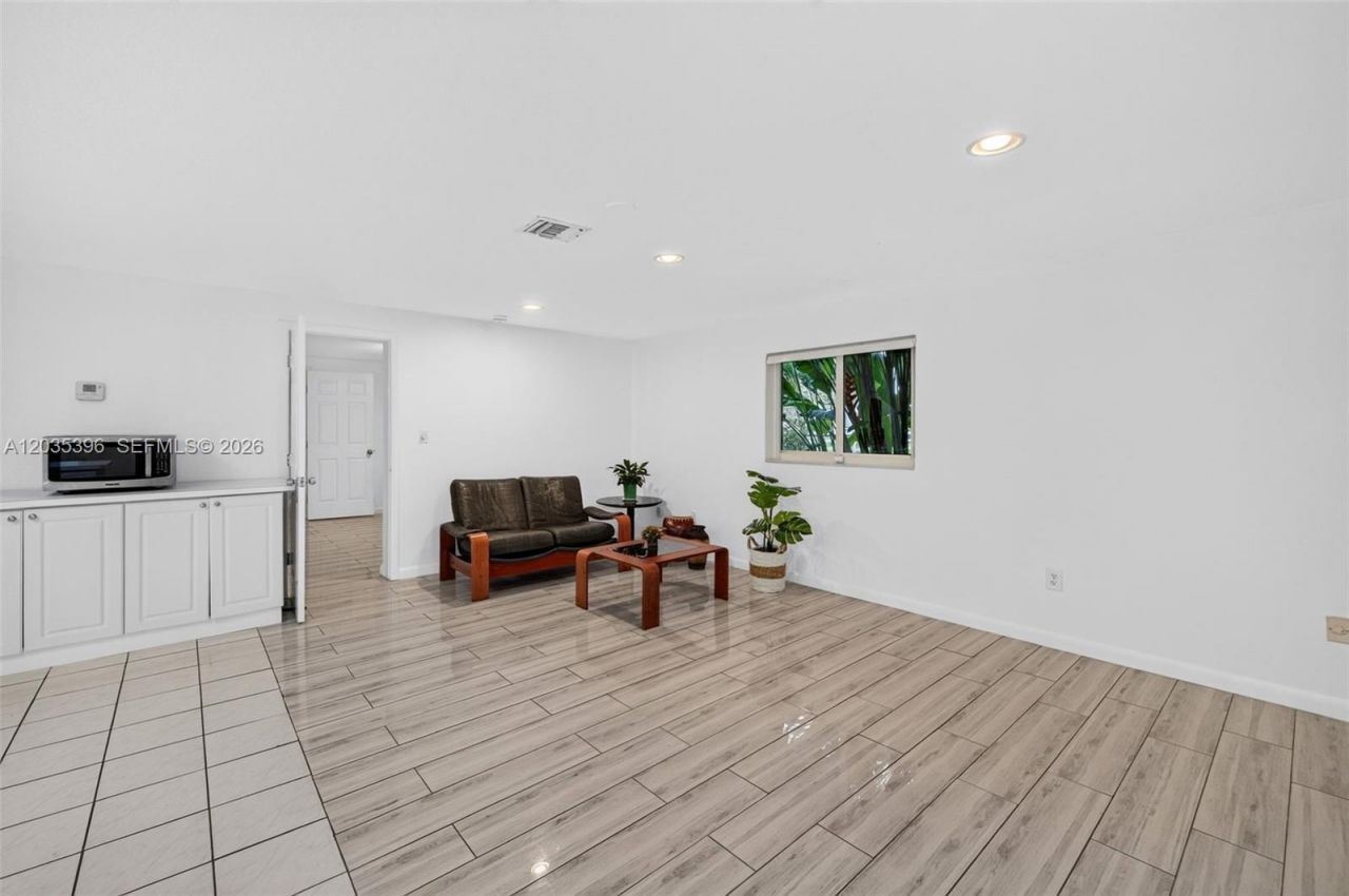 14551 SW 24th St, Davie, FL 33325 Photo