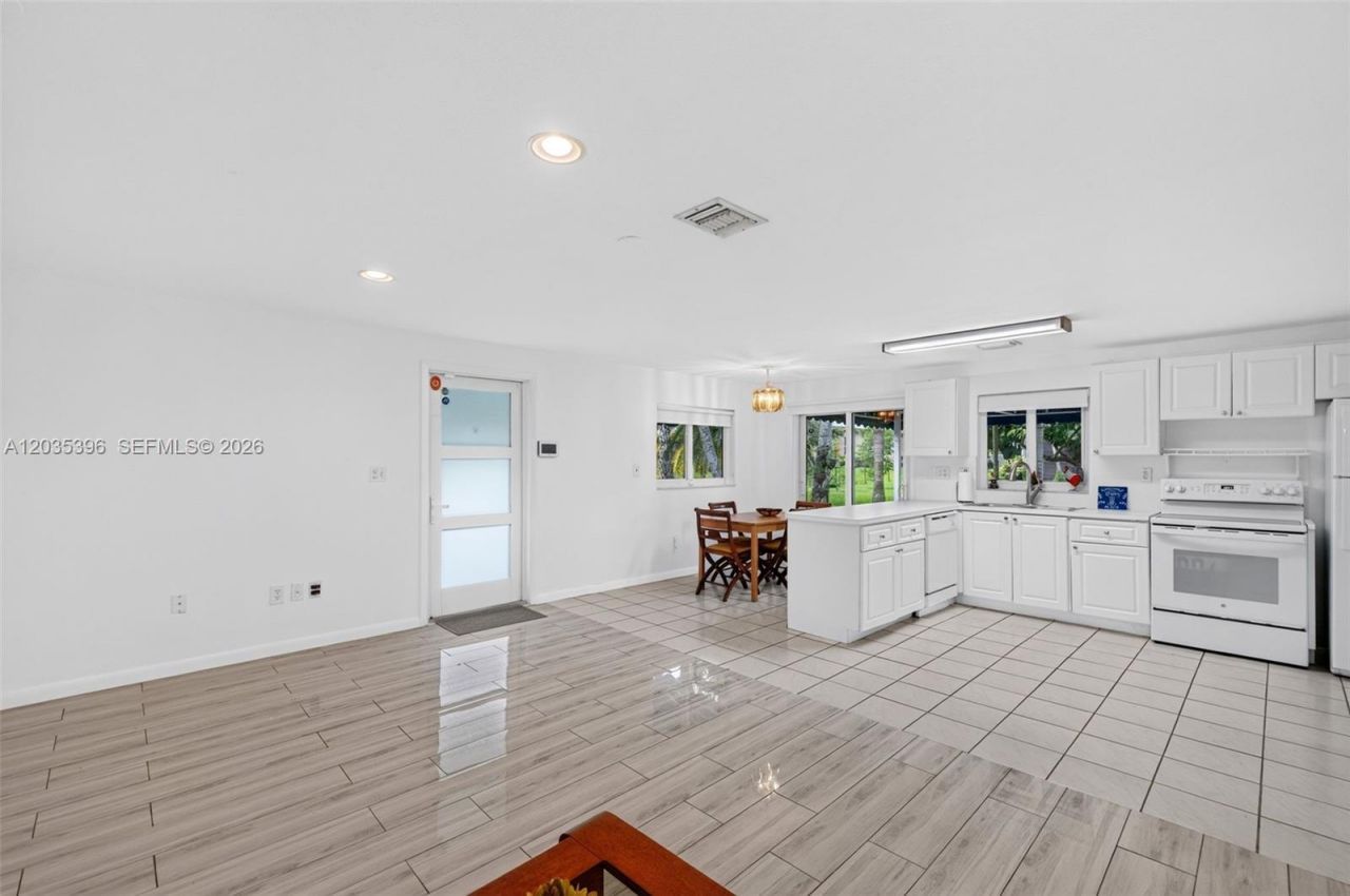 14551 SW 24th St, Davie, FL 33325 Photo