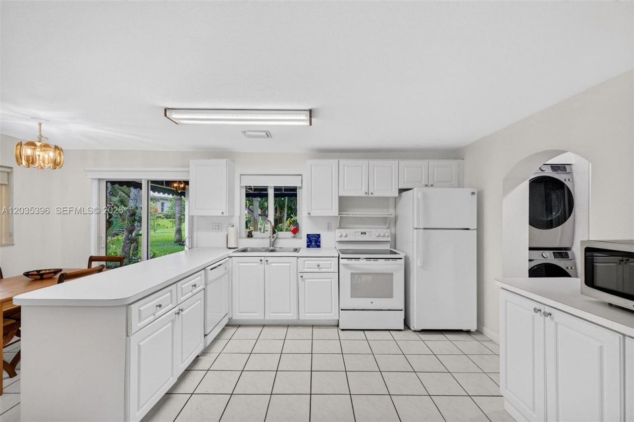14551 SW 24th St, Davie, FL 33325 Photo