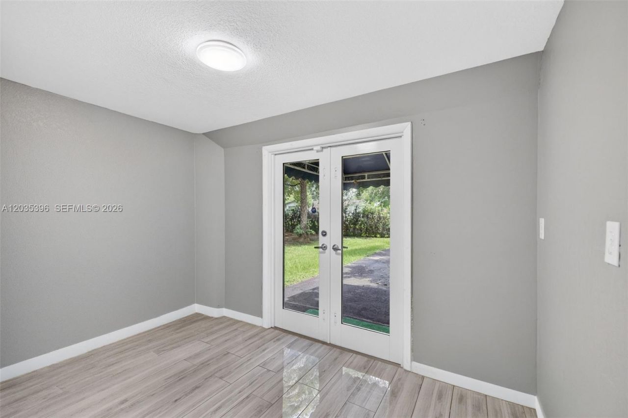 14551 SW 24th St, Davie, FL 33325 Photo