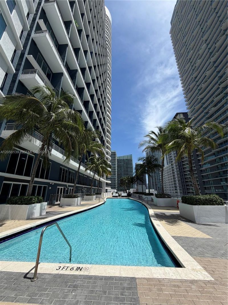 60 SW 13th St , Unit 2613, Miami, FL 33130 Photo