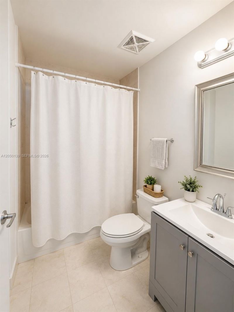 60 SW 13th St , Unit 2613, Miami, FL 33130 Photo