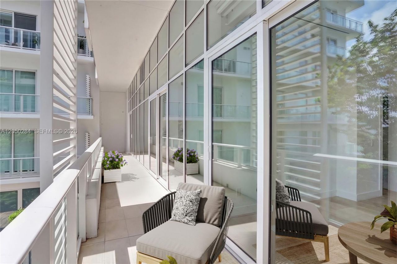 4701 N Meridian Ave , Unit 214, Miami Beach, FL 33140 Photo