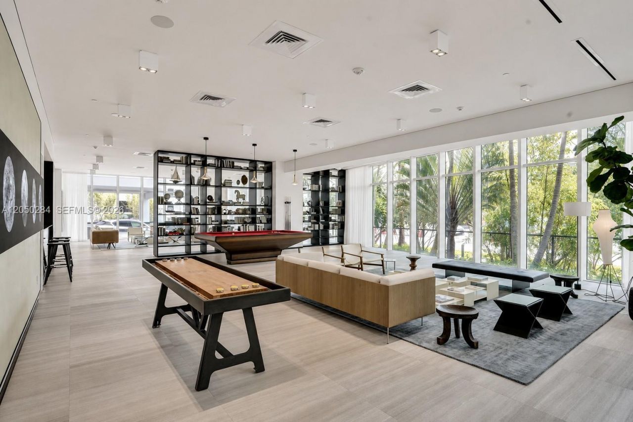 4701 N Meridian Ave , Unit 214, Miami Beach, FL 33140 Photo
