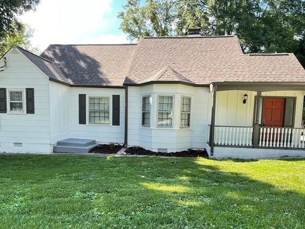 1093 Enota Avenue NE, Gainesville, GA 30501