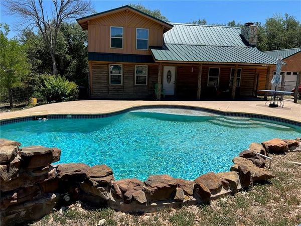 1215 Agarita DR, Fischer, TX 78623