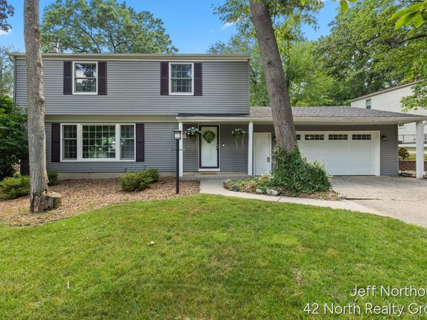 4619 Meryton Avenue NW, Comstock Park, MI 49321
