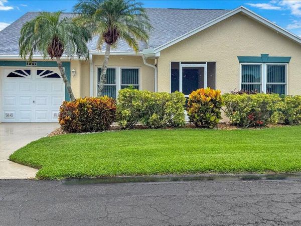 329 NW Tuscany Court, Port St. Lucie, FL 34986