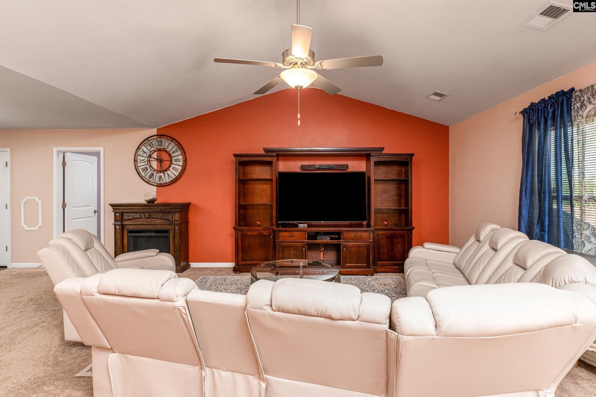 126 Sundew Road Photo 6