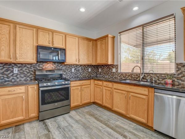 9682 Lightheart Avenue , Las Vegas, NV 89148