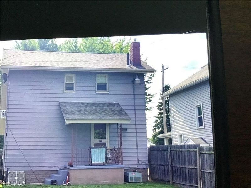 303 STEWART, Hubbard, OH 44425 Photo 3