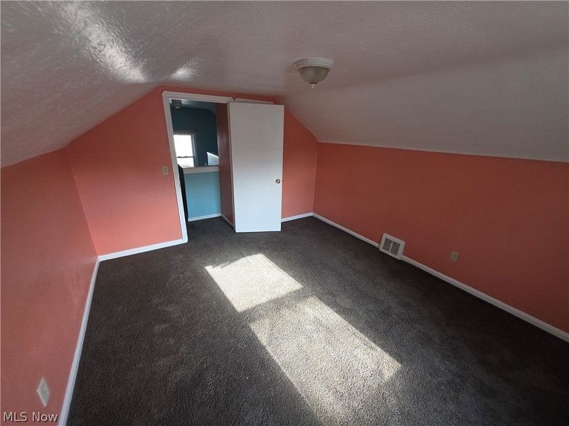 15205 Harvard Avenue, Cleveland, OH 44128 Photo 24