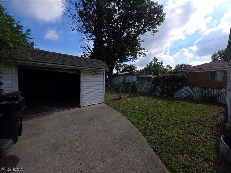 15205 Harvard Avenue, Cleveland, OH 44128 Photo 8