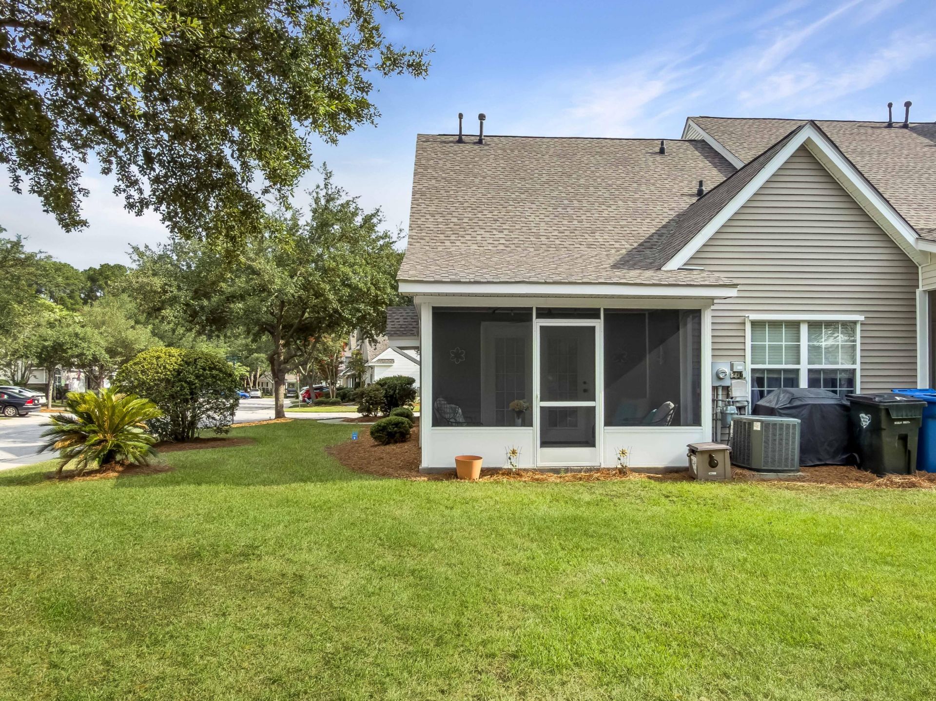 5235 Fernland Way Photo 38