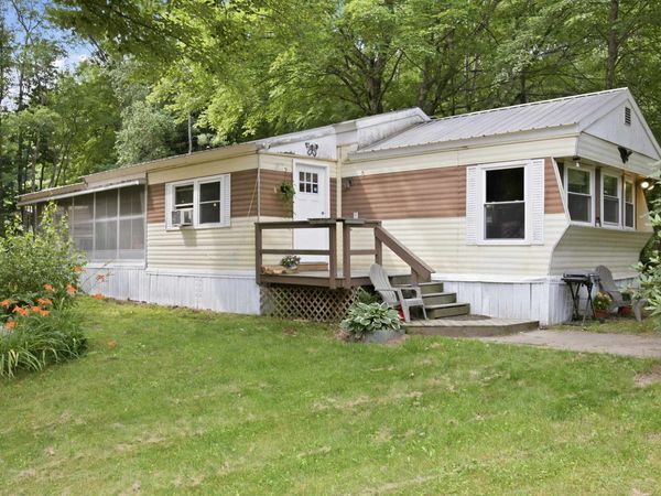1 Hoover Circle, Loudon, NH 03307