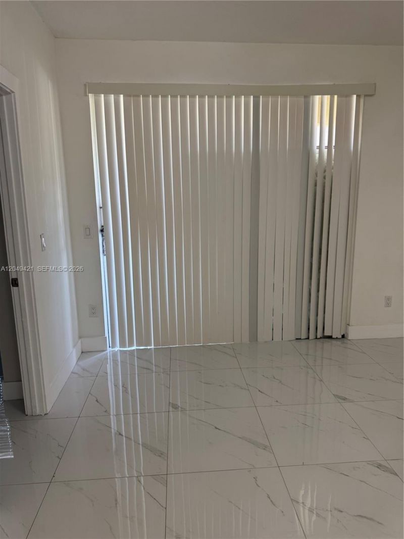 18344 NW 68th Ave , Unit F, Hialeah, FL 33015 Photo