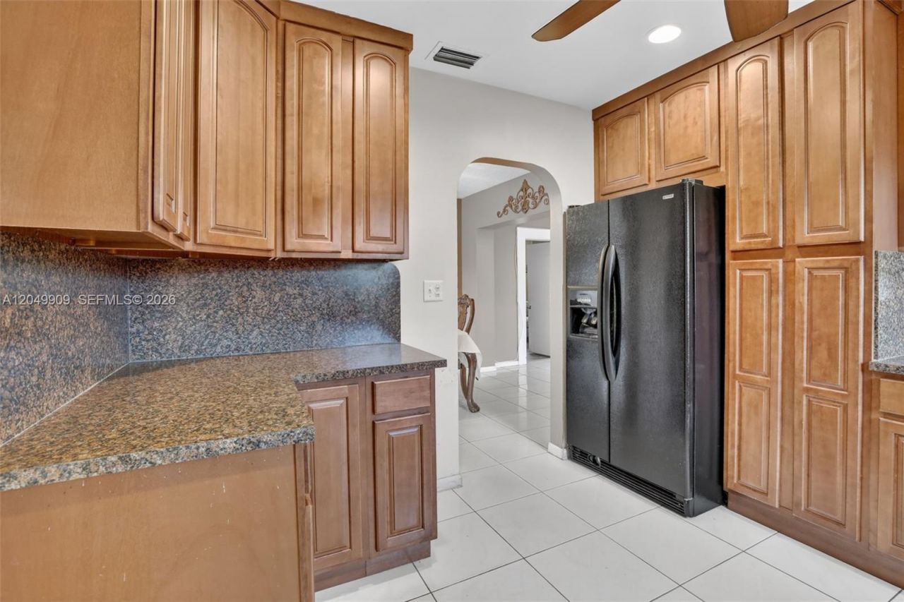130 NW 78th Ave, Pembroke Pines, FL 33024 Photo