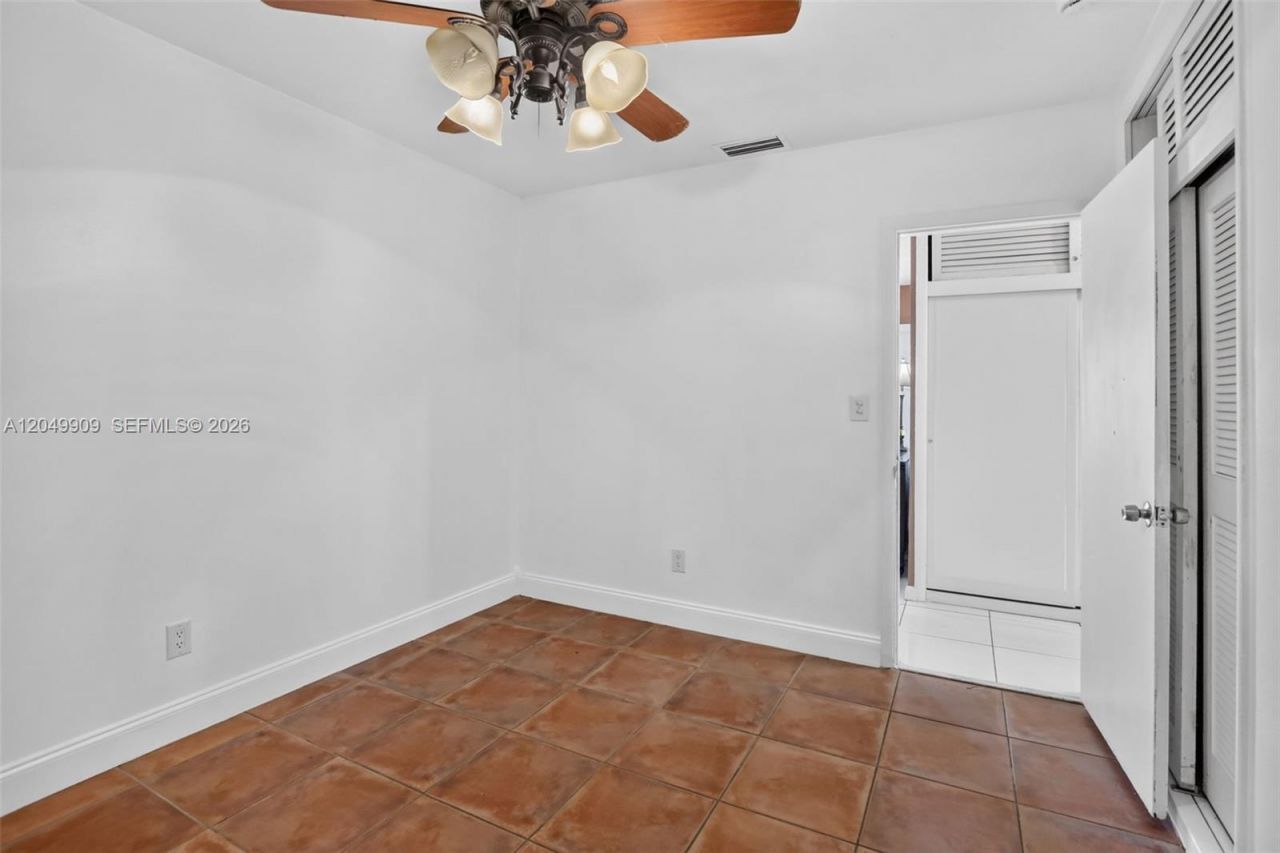 130 NW 78th Ave, Pembroke Pines, FL 33024 Photo