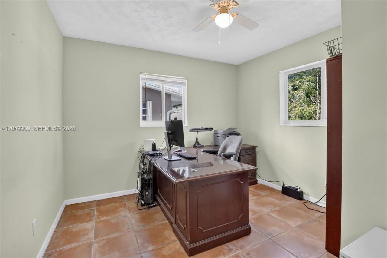 130 NW 78th Ave, Pembroke Pines, FL 33024 Photo