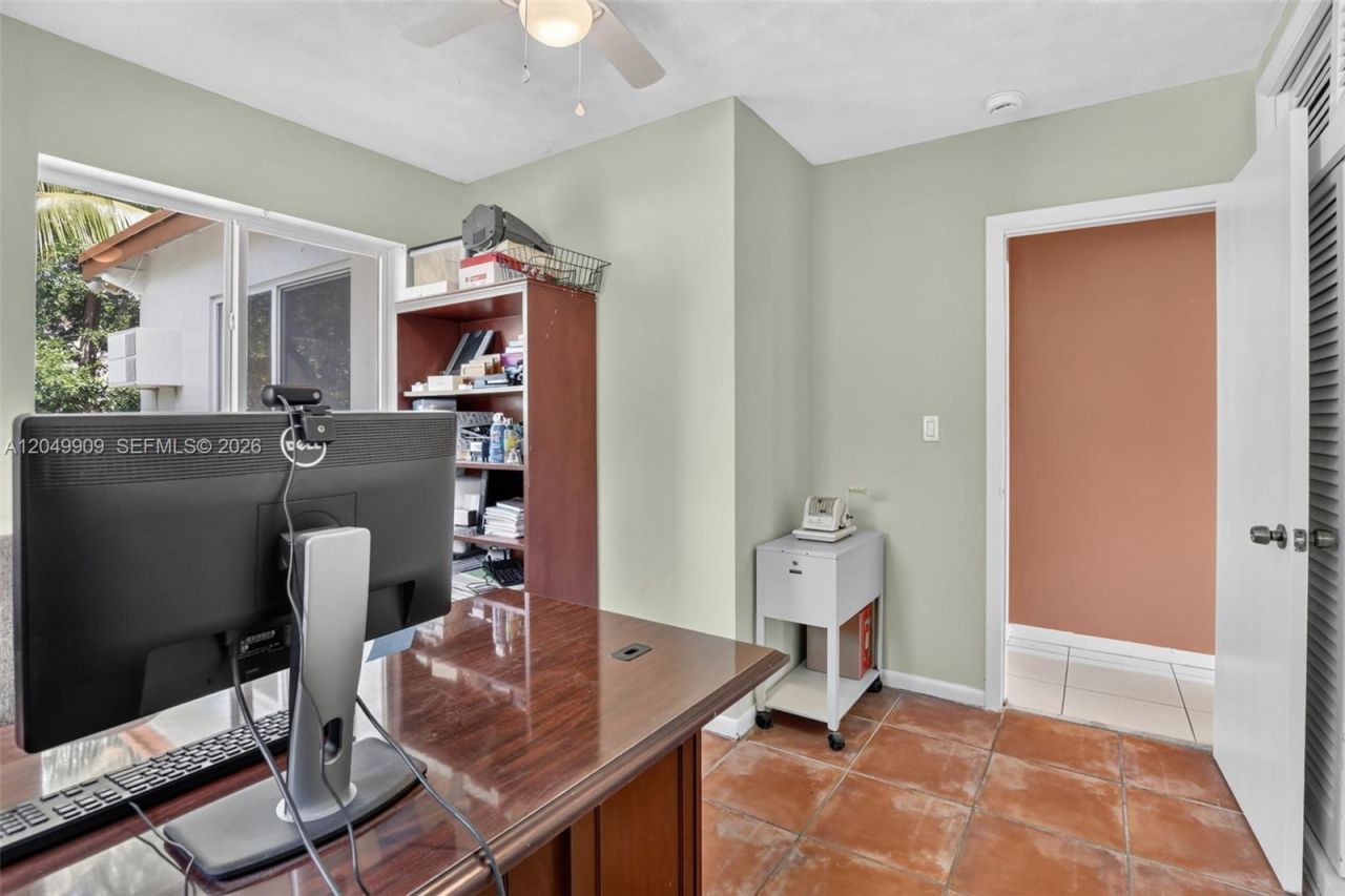 130 NW 78th Ave, Pembroke Pines, FL 33024 Photo