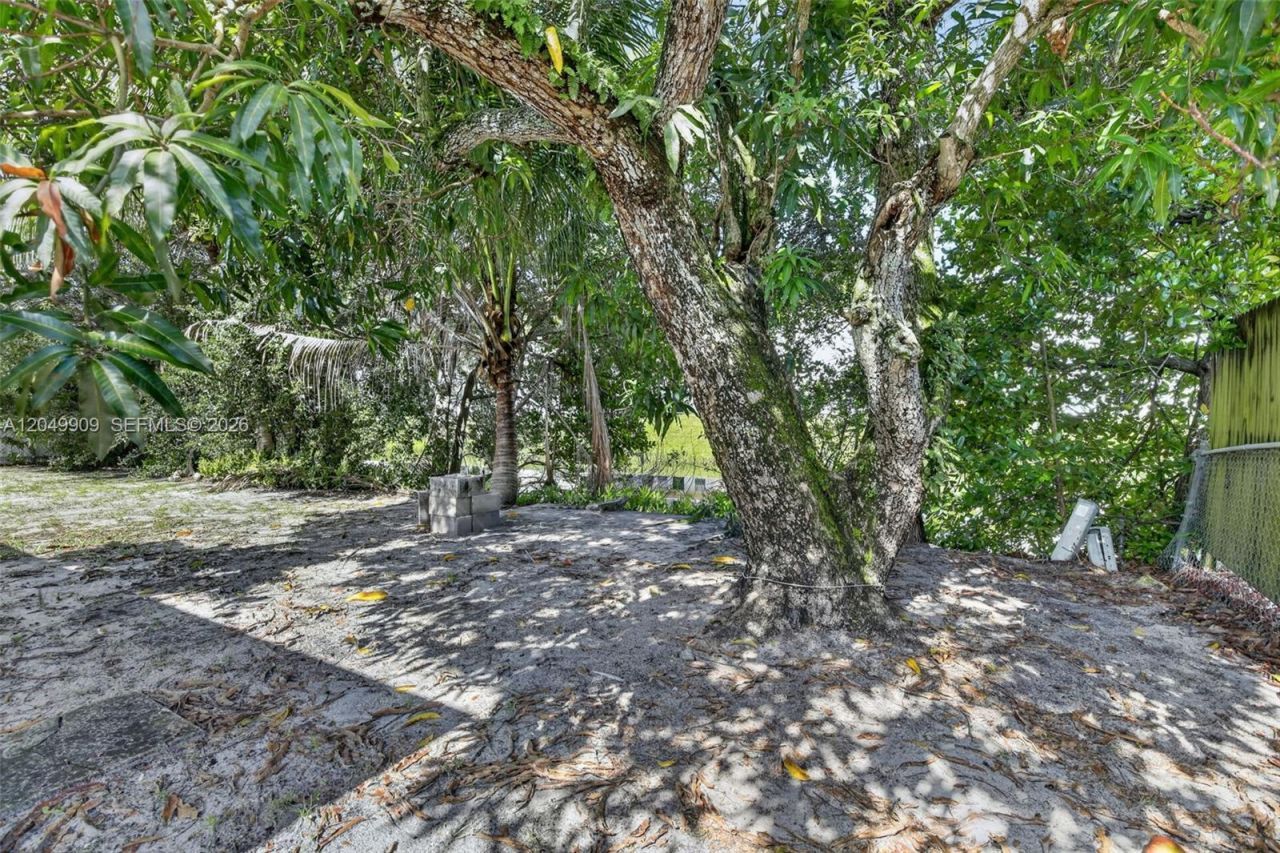 130 NW 78th Ave, Pembroke Pines, FL 33024 Photo