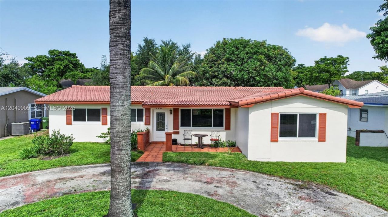 130 NW 78th Ave, Pembroke Pines, FL 33024 Photo