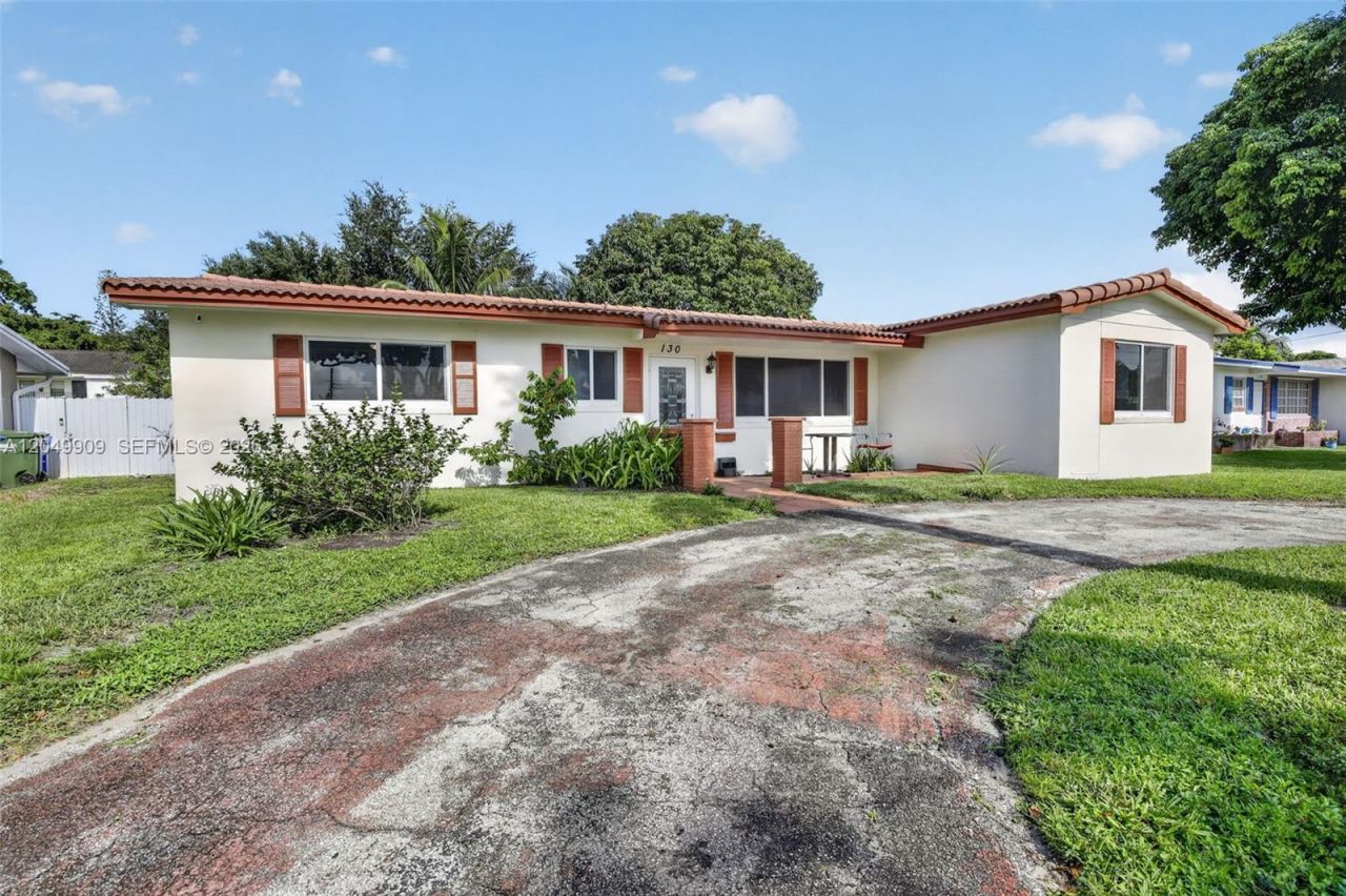 130 NW 78th Ave, Pembroke Pines, FL 33024 Photo
