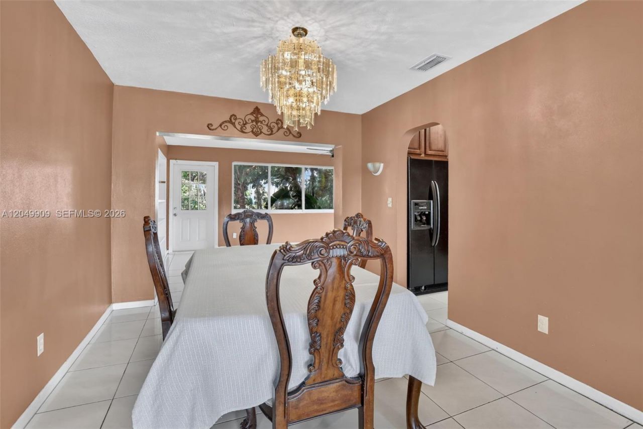 130 NW 78th Ave, Pembroke Pines, FL 33024 Photo
