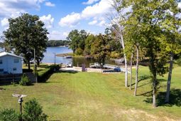 1226 Lesesne Drive photo 4