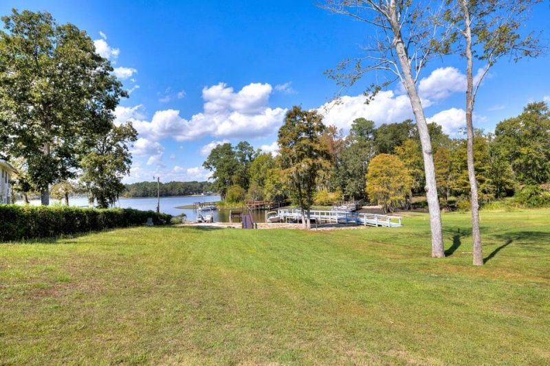1226 Lesesne Drive Photo 4