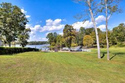 1226 Lesesne Drive photo 4