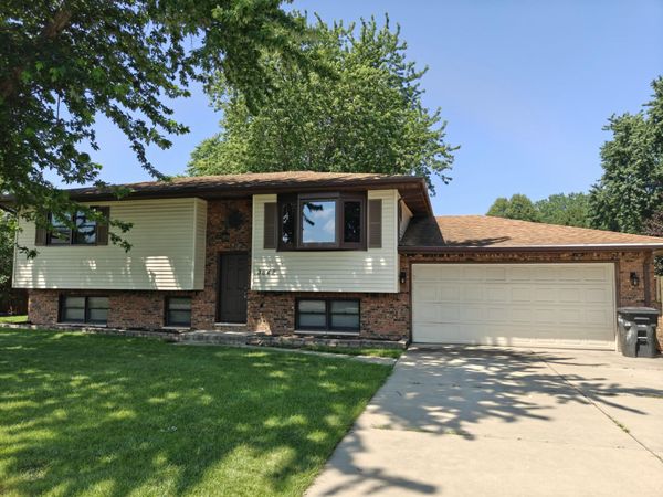 3042 Dutch Mill Street, Portage, IN 46368