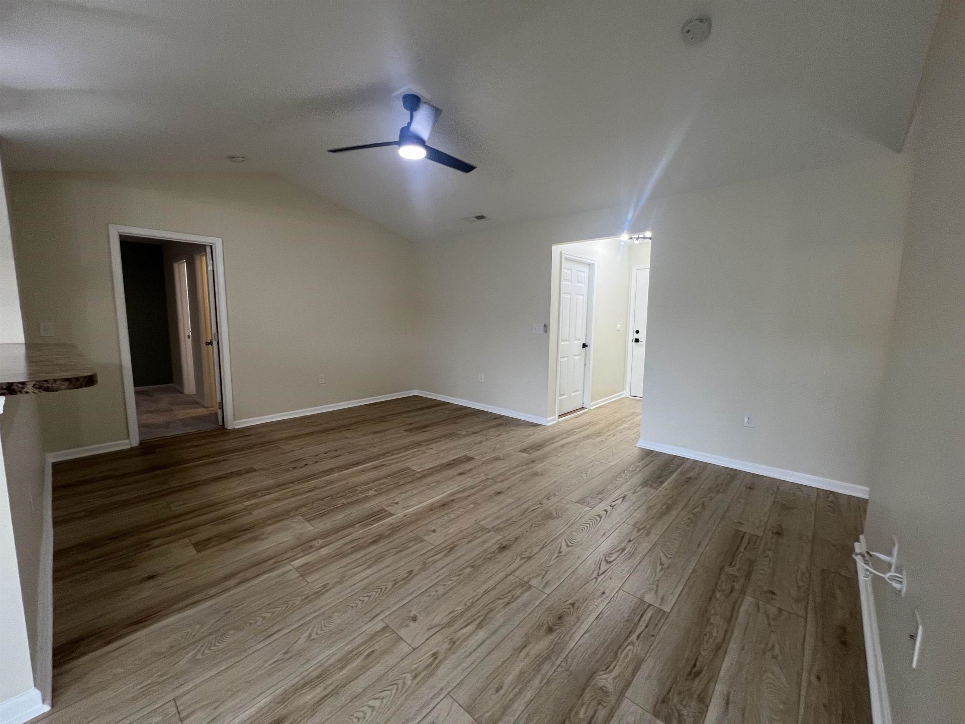 1300 Leatherman Rd. Photo 15