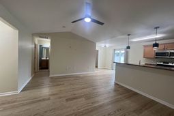 1300 Leatherman Rd. photo 4