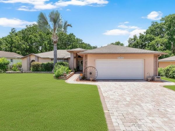 1304 ARIANA WOODS CIRCLE , AUBURNDALE, FL 33823