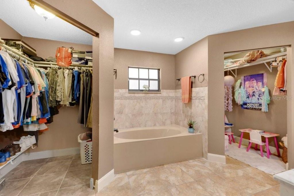 1304 Ariana Woods Circle, Auburndale, FL 33823 Photo