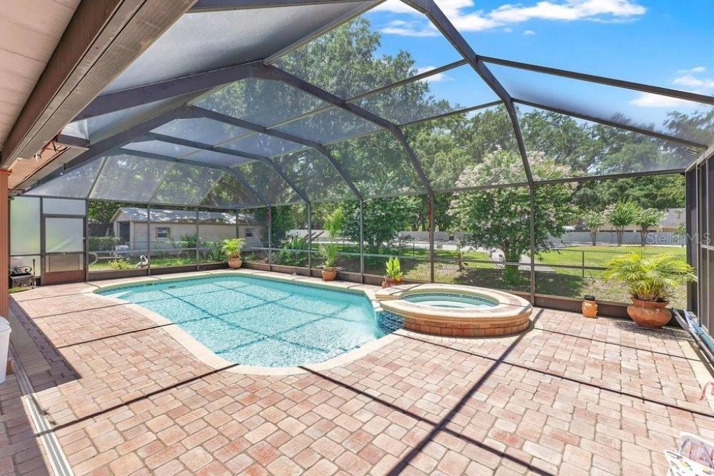 1304 Ariana Woods Circle, Auburndale, FL 33823 Photo