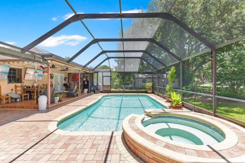 1304 Ariana Woods Circle, Auburndale, FL 33823 Photo